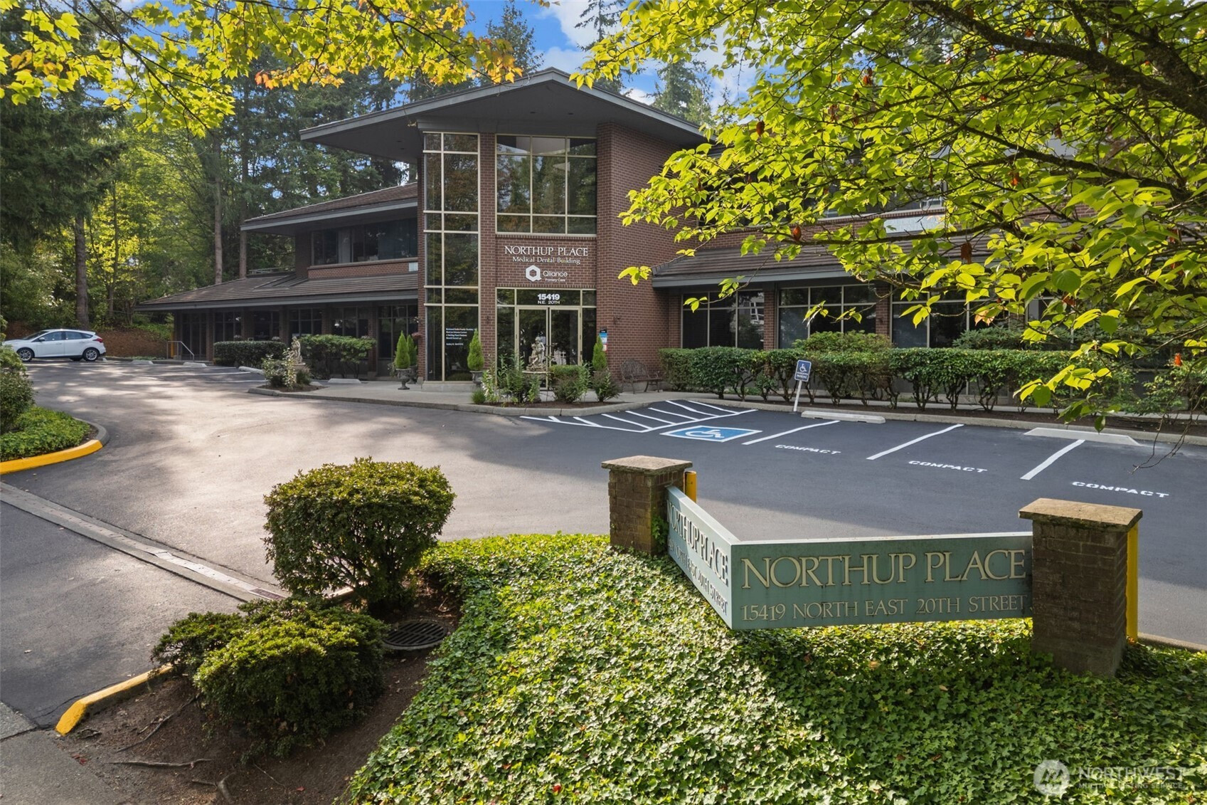 15419 NE 20th Street, Bellevue, WA 98007