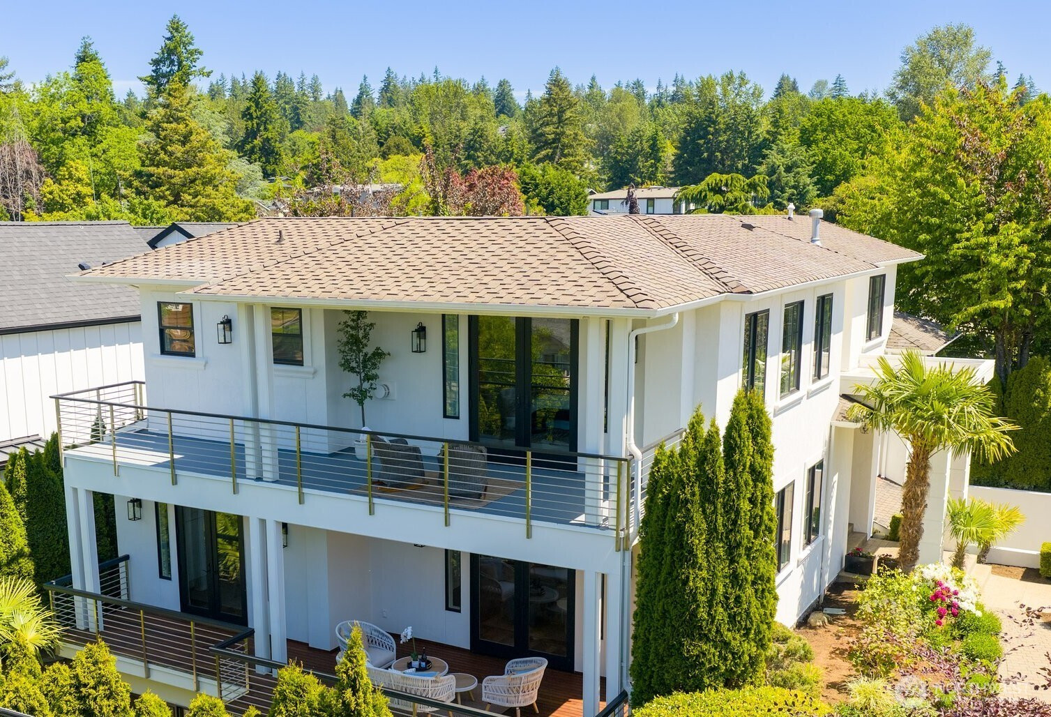 606 10th Ave, Kirkland, WA 98033