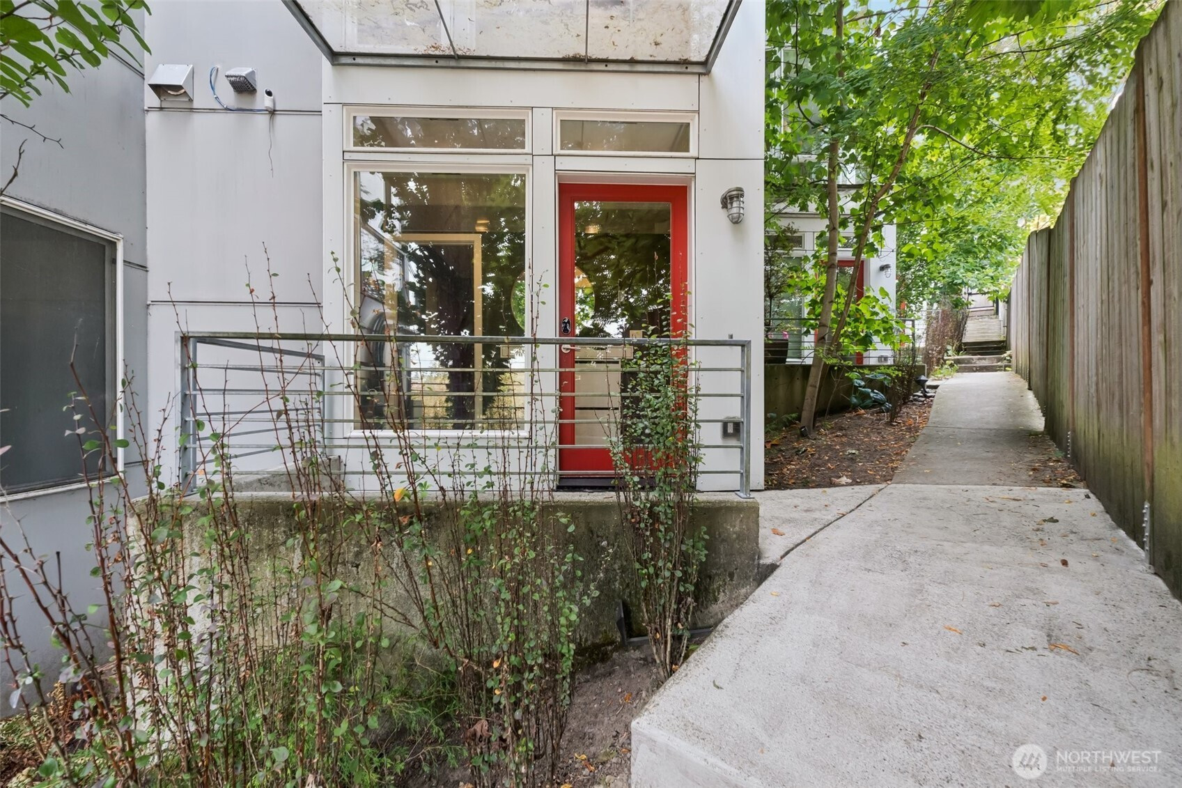 1003 Sturgus Avenue S, Seattle, WA 98144