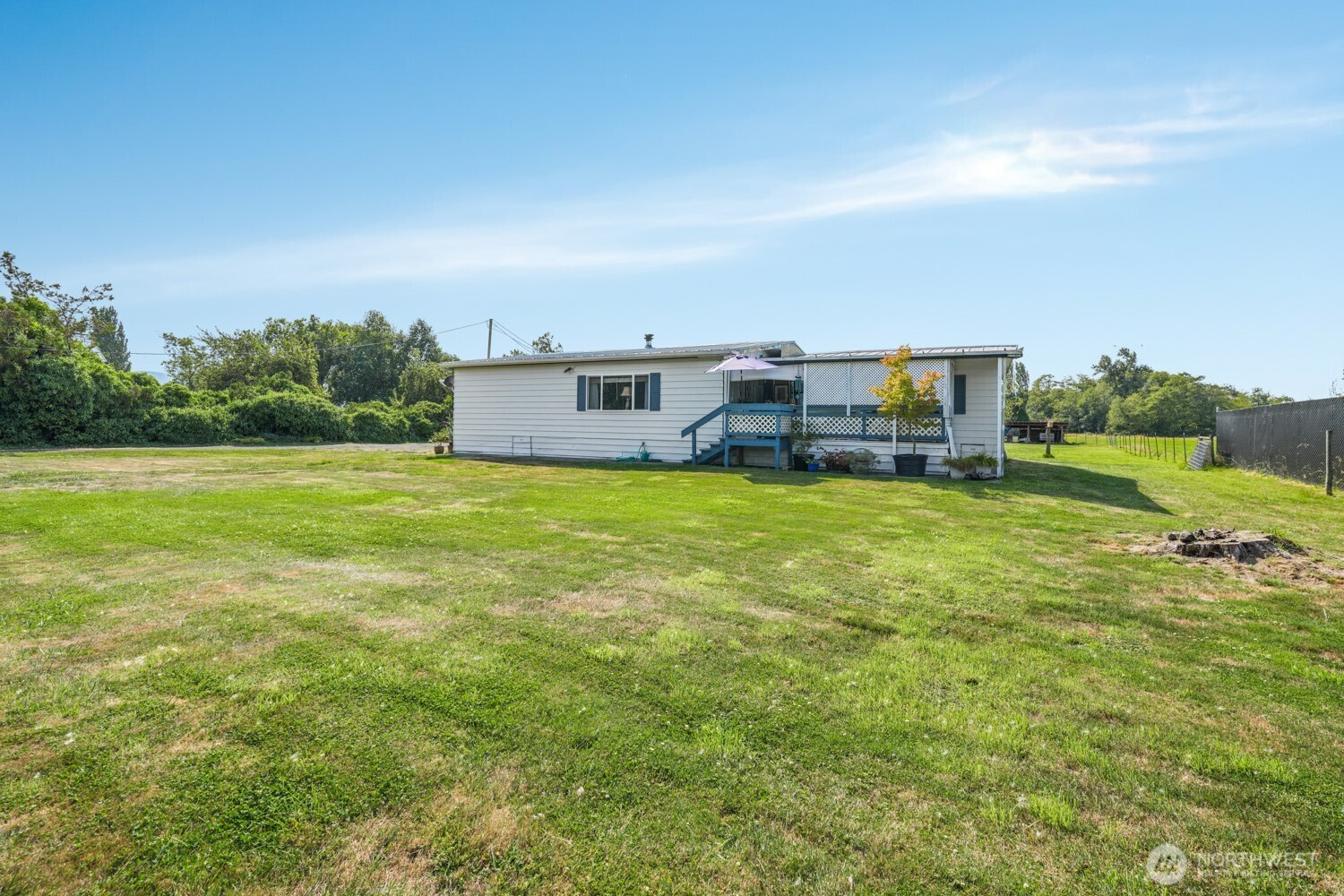 500 State Route 409, Cathlamet, WA 98612