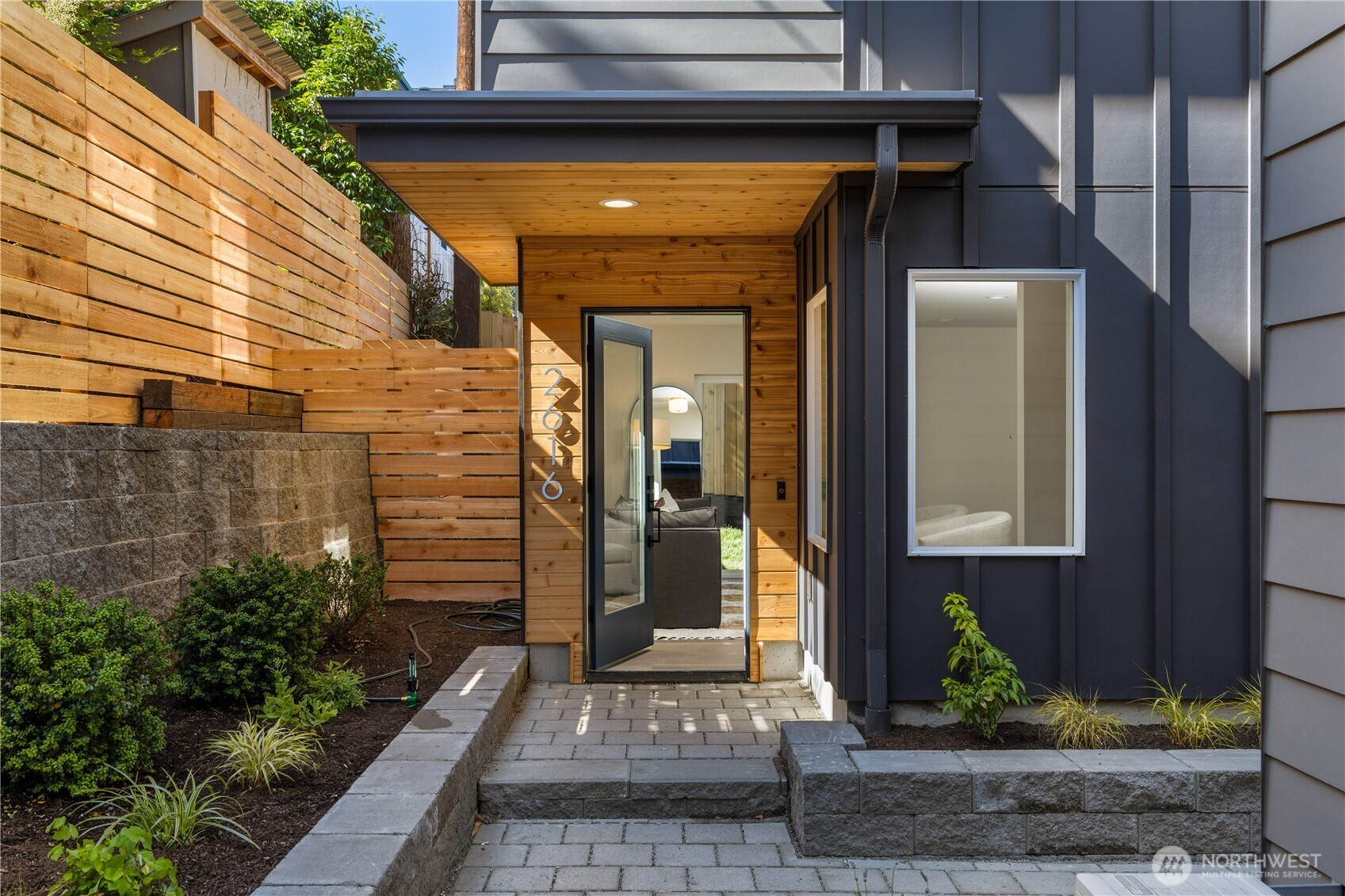 2616 E Roy Street, Seattle, WA 98112