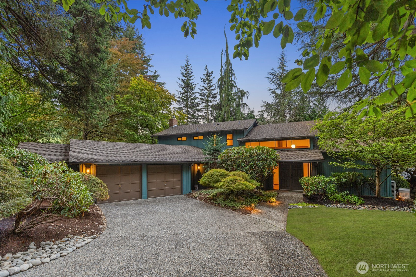 2606 131st Place NE, Bellevue, WA 98005