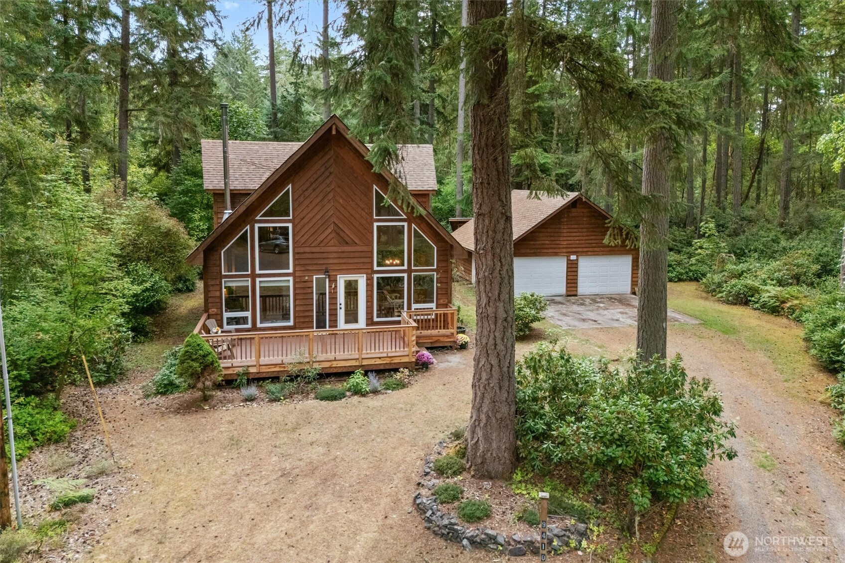9410 115th Avenue Ct, Anderson Island, WA 98303