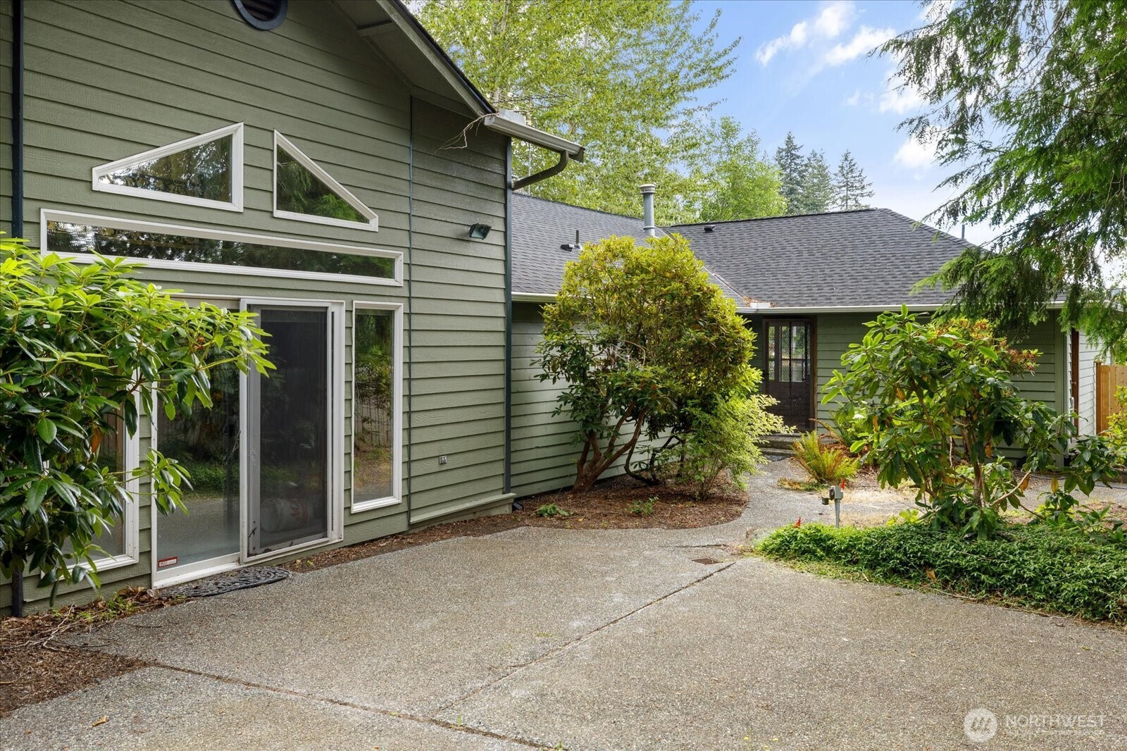 4249 Timberline Road, Clinton, WA 98236