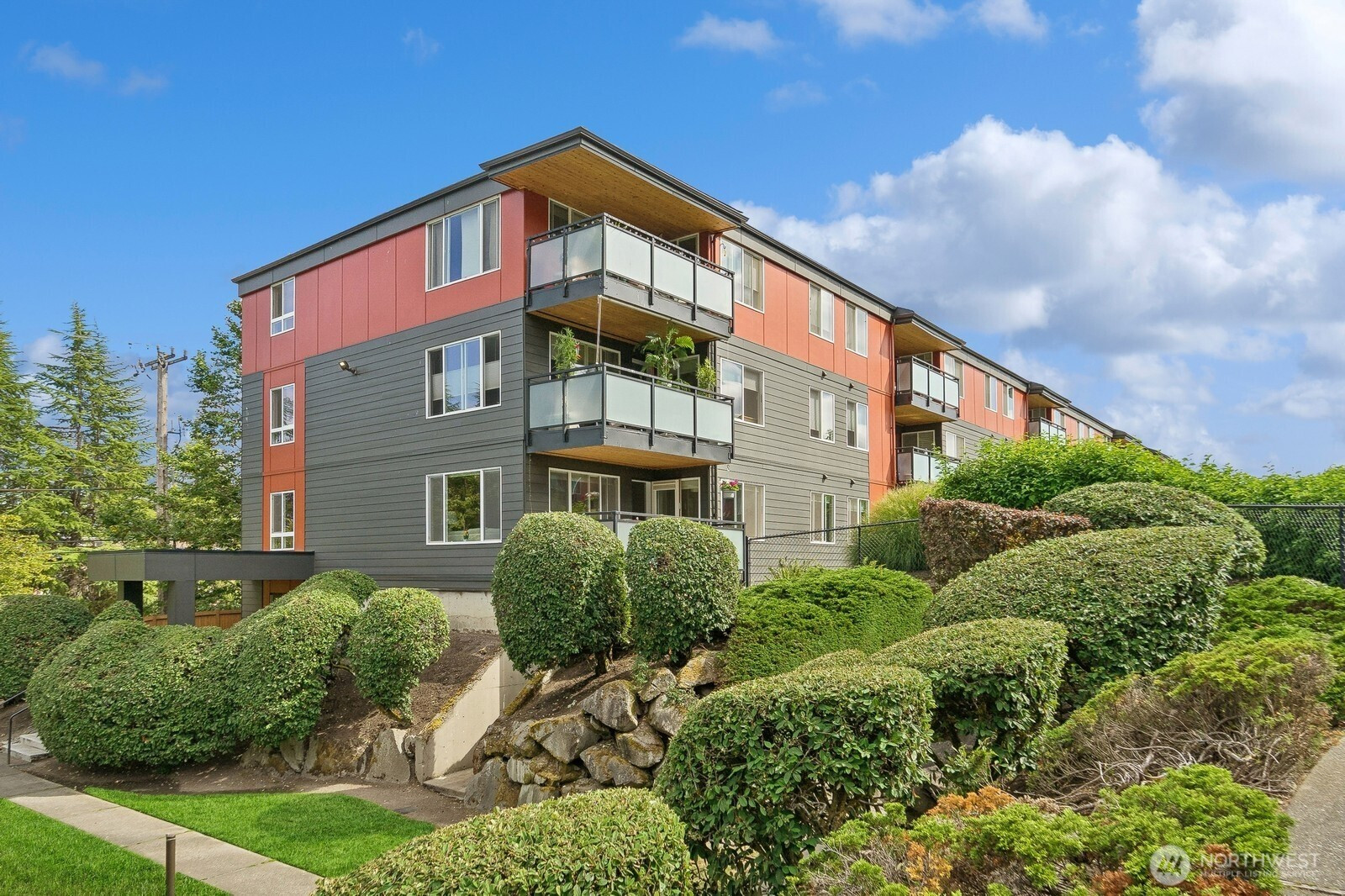 7001 Sand Point Way NE, Seattle, WA 98115