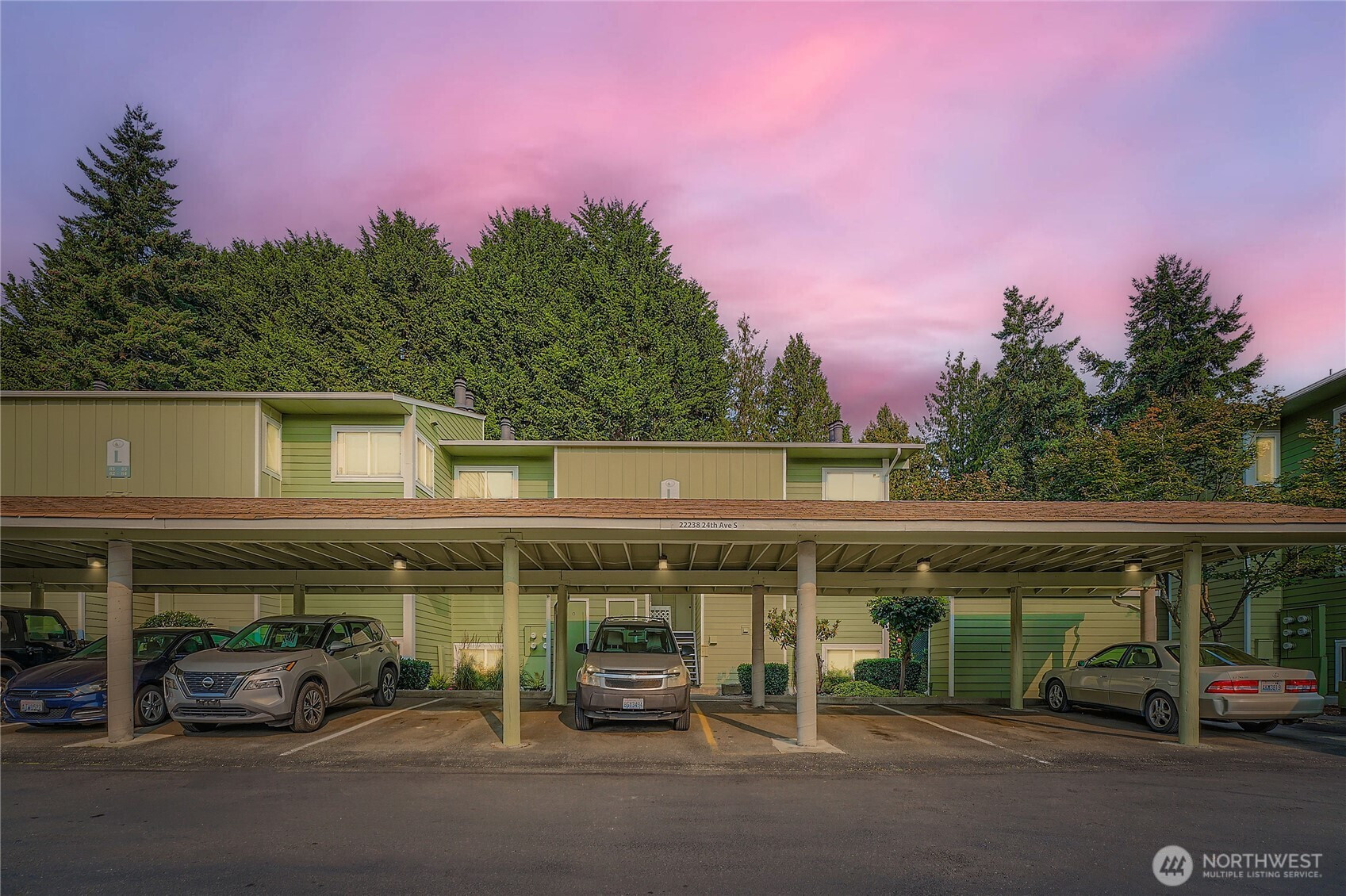 22238 24th Avenue SE, Des Moines, WA 98198