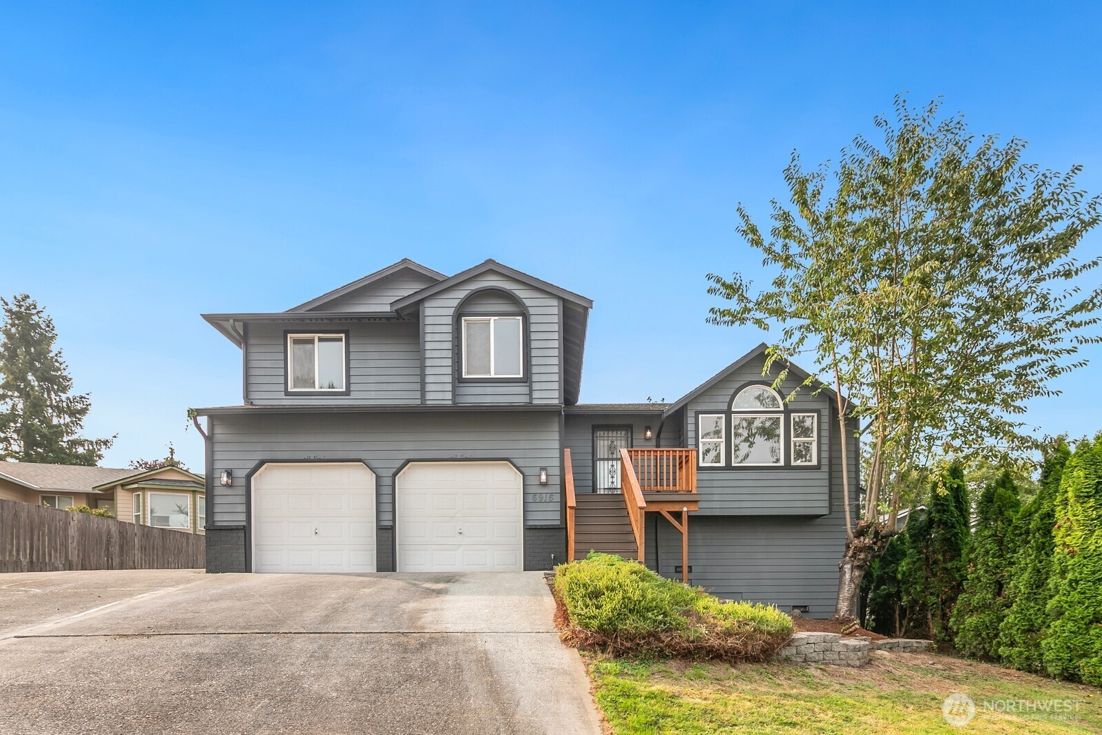 6916 54th Place NE, Marysville, WA 98270