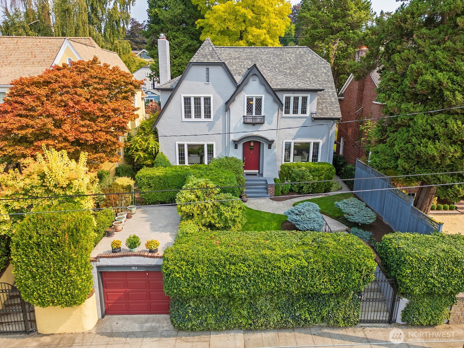 1812 10th Avenue E, Seattle, WA 98102