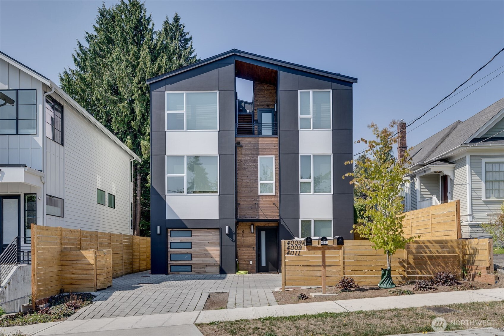 4011 Corliss Avenue N, Seattle, WA 98103