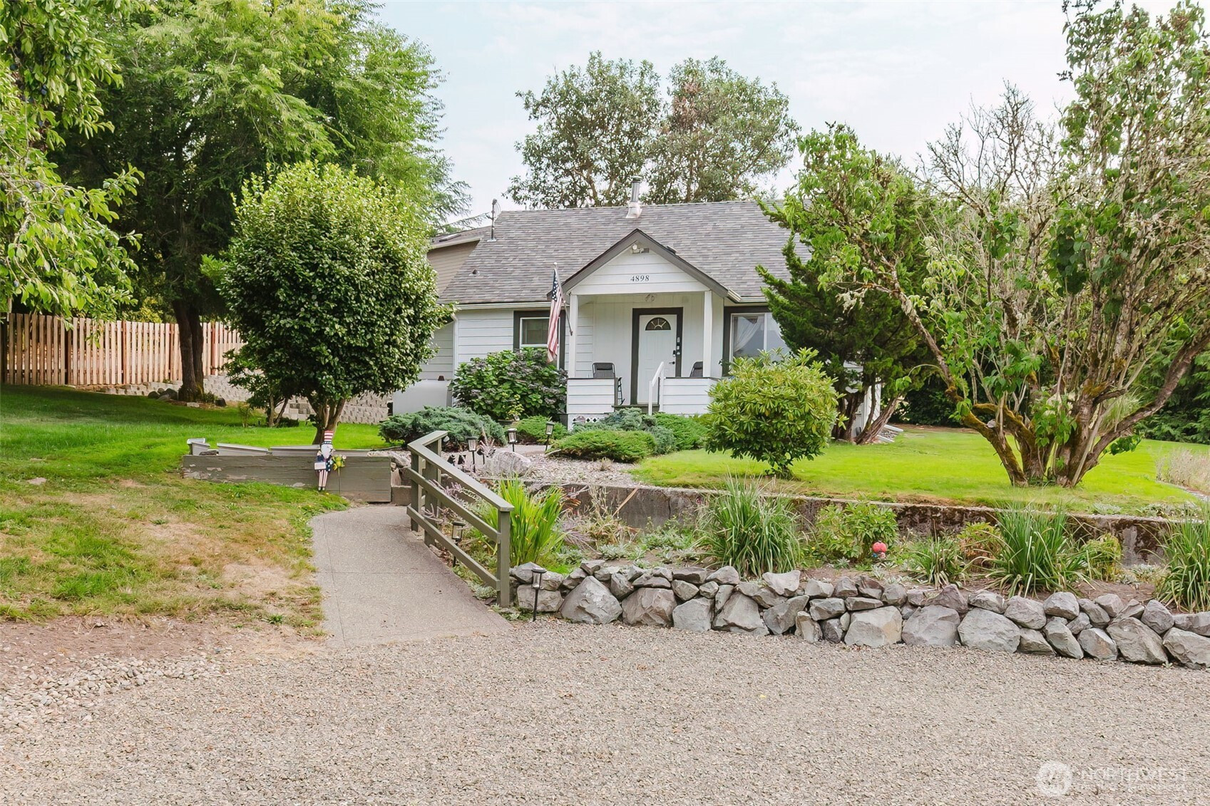 4898 E Collins Road, Port Orchard, WA 98366