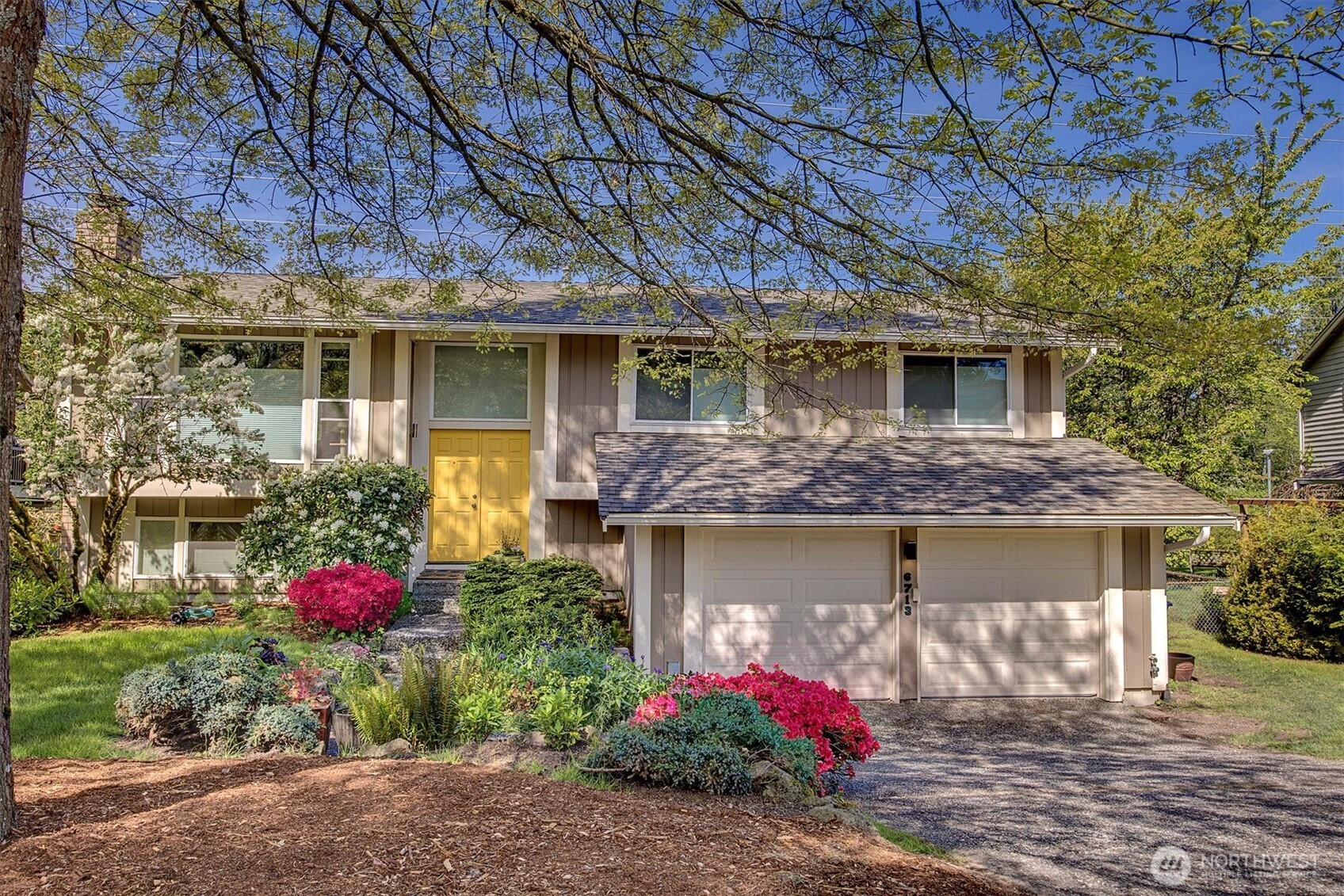 6713 128th Avenue SE, Bellevue, WA 98006