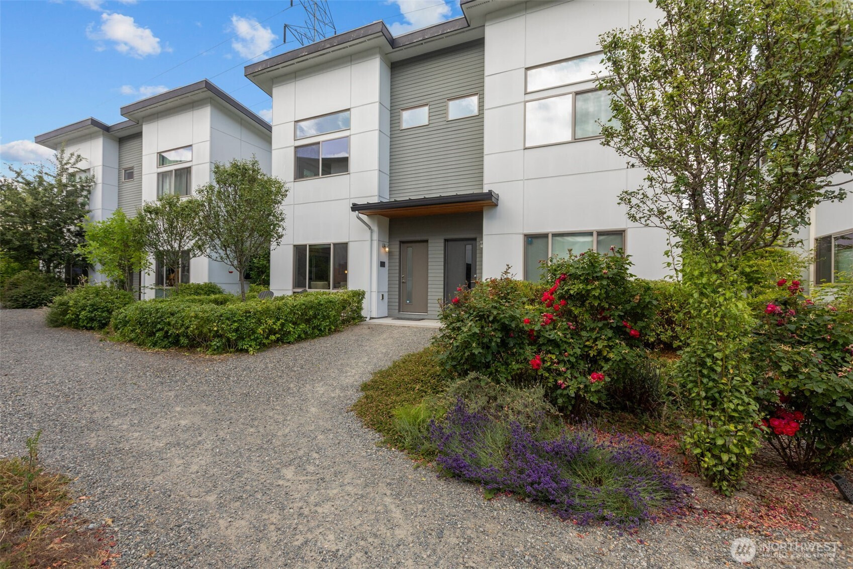 4264 S Greenbelt Station Drive, Seattle, WA 98118