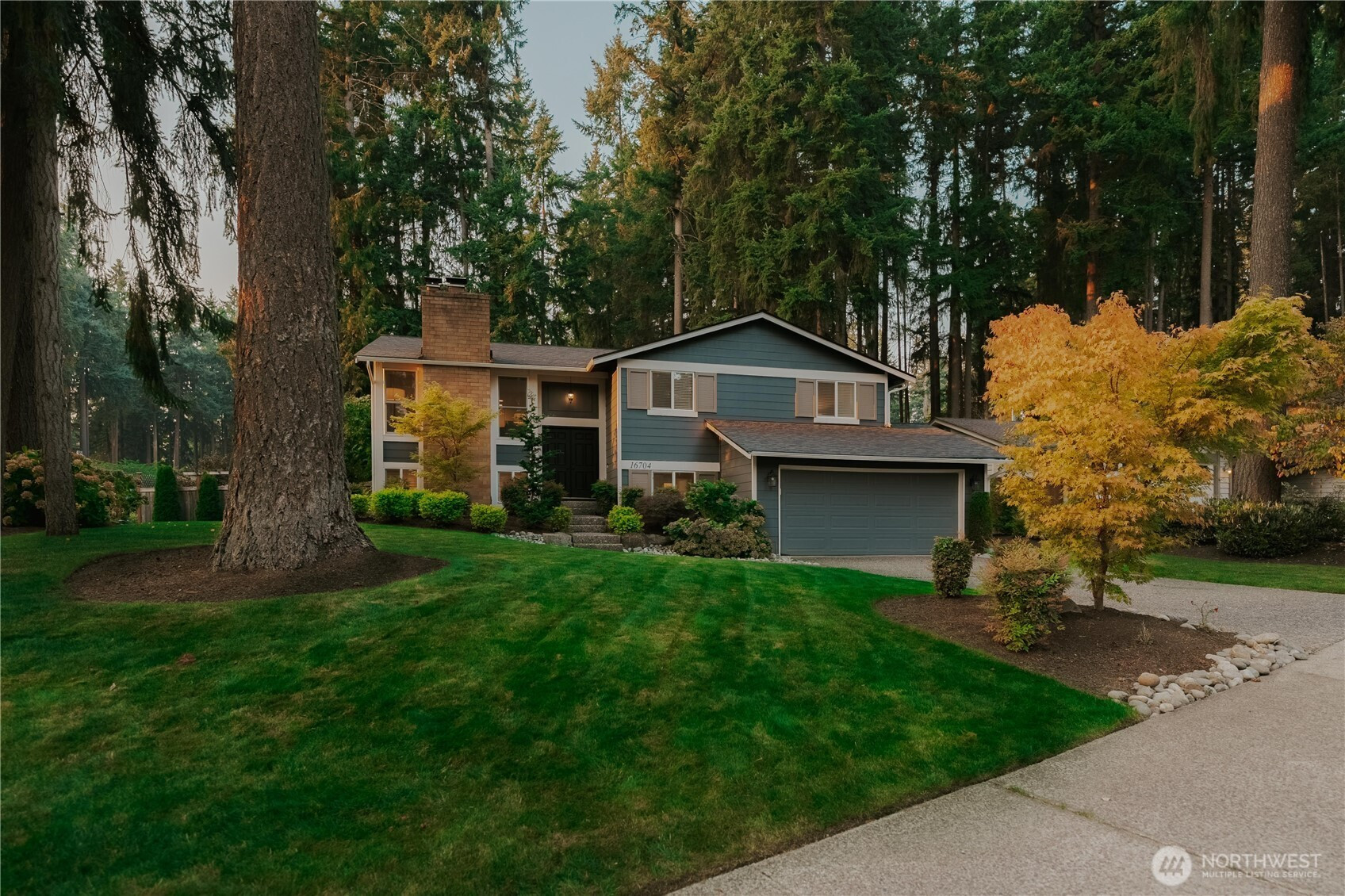 16704 NE 102nd Place, Redmond, WA 98052