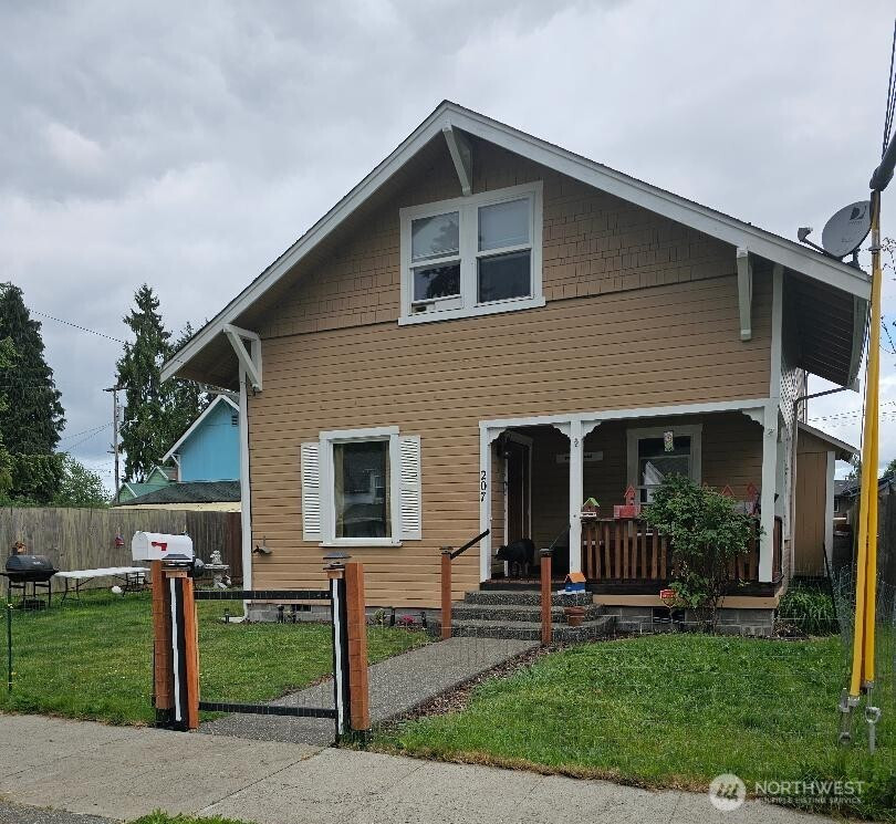 207 Buckner Street, Centralia, WA 98531