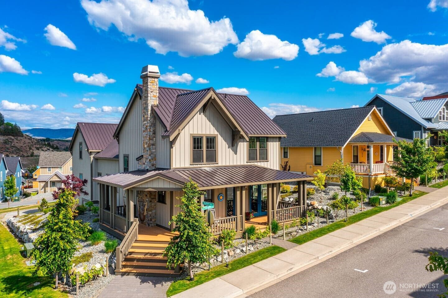 576 Porcupine Lane, Chelan, WA 98816