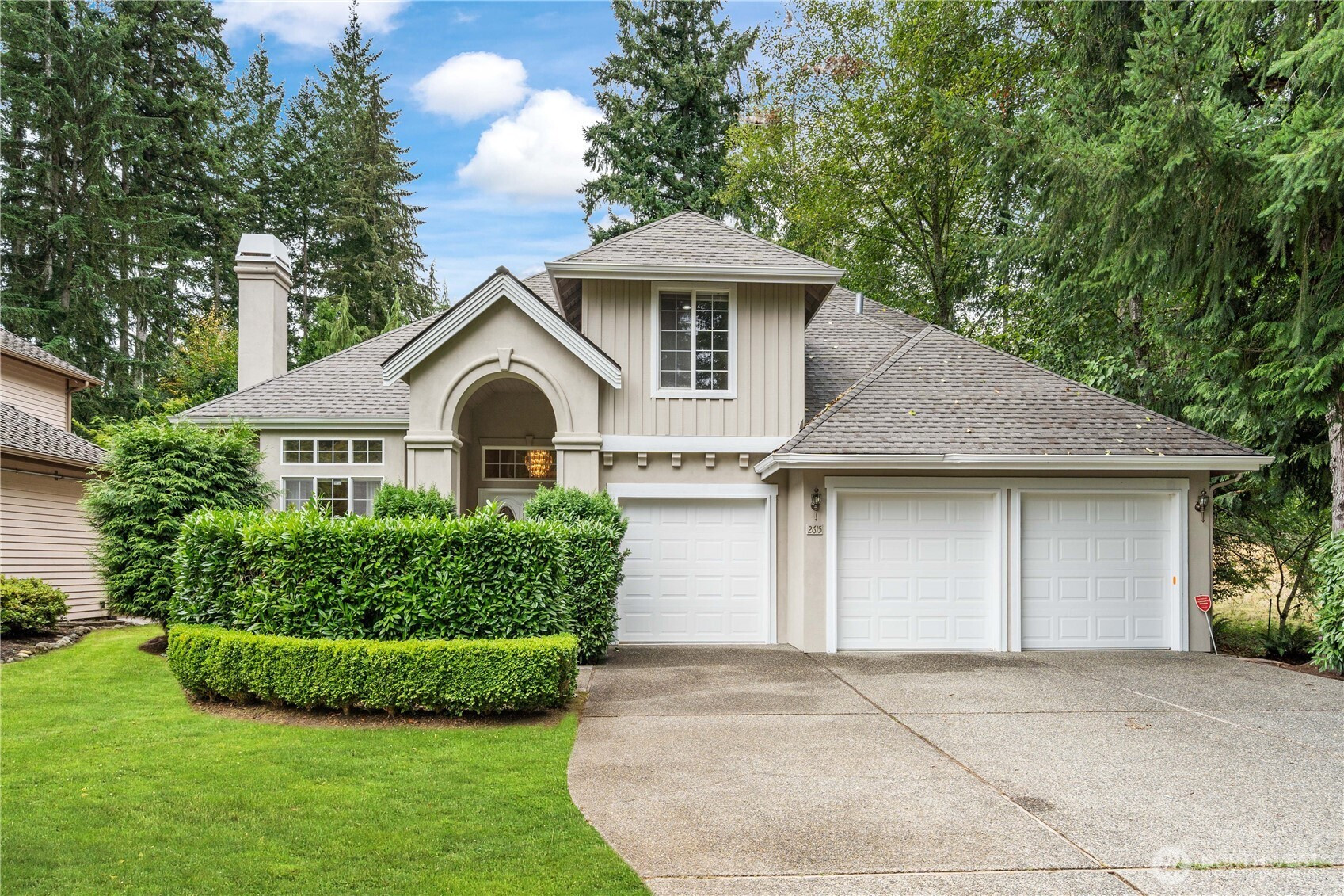 2615 E Beaver Lake Drive SE, Sammamish, WA 98075
