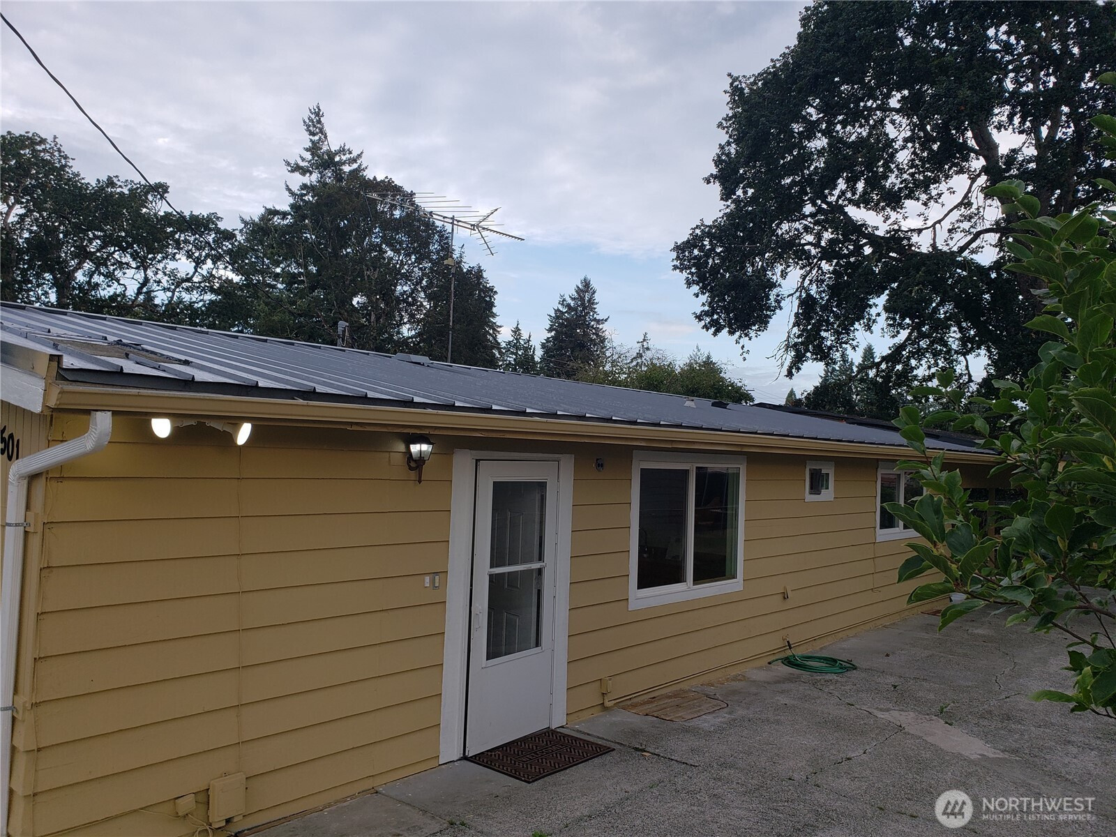 9501 Winona Street, Lakewood, WA 98498