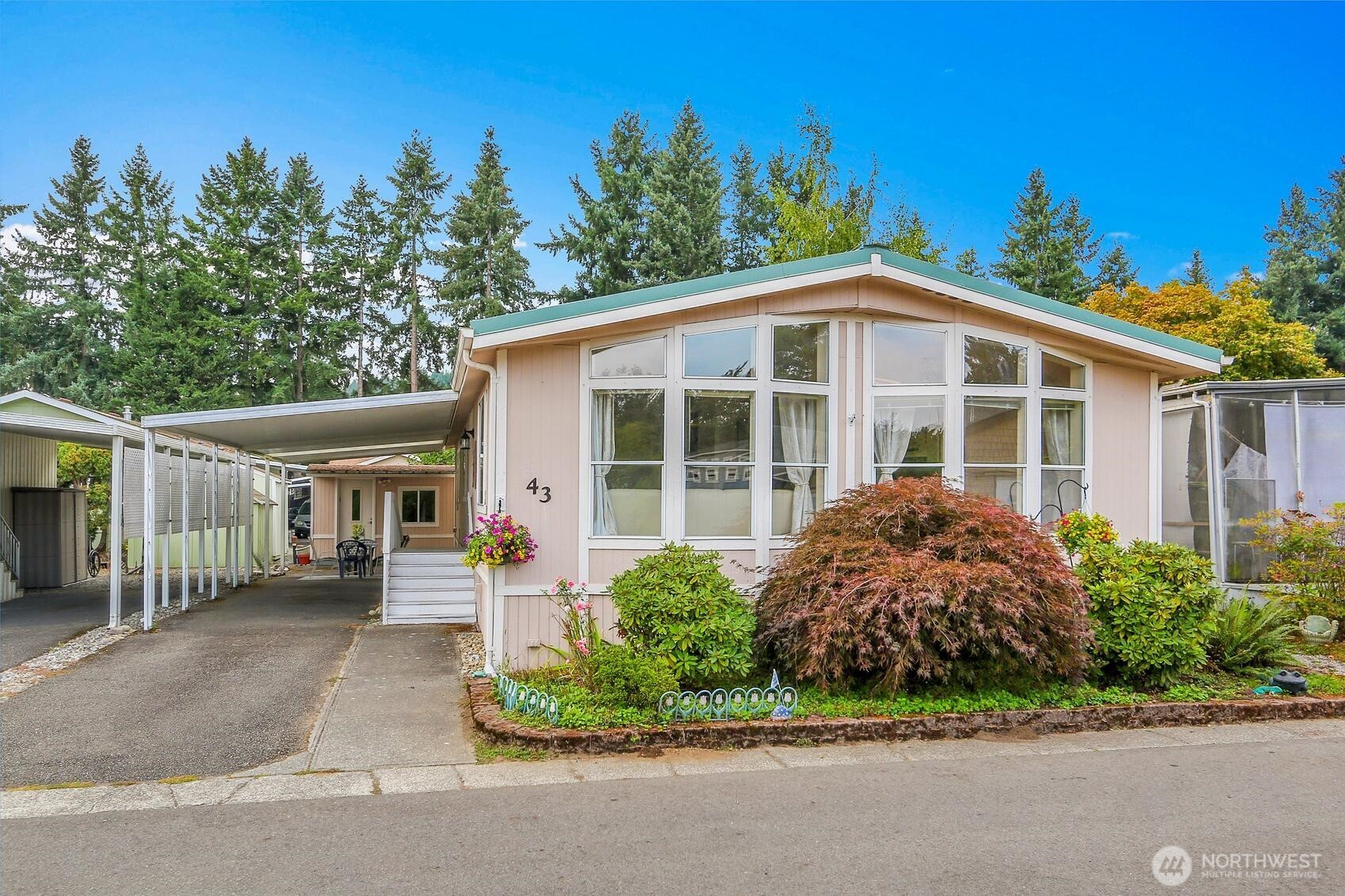 18425 NE 95th Street, Redmond, WA 98052