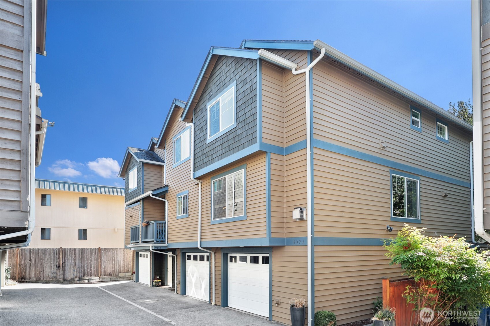 937 C N 97th Street, Seattle, WA 98103