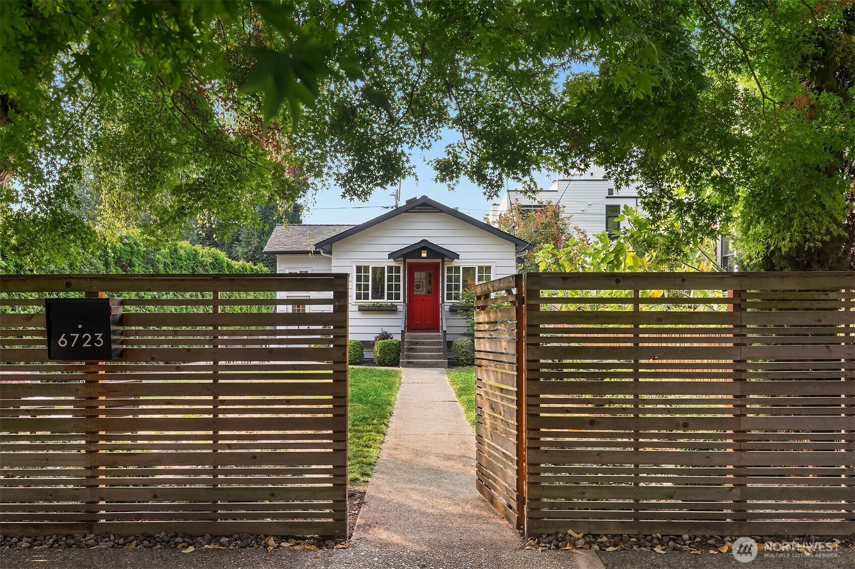6723 Flora Avenue S, Seattle, WA 98108