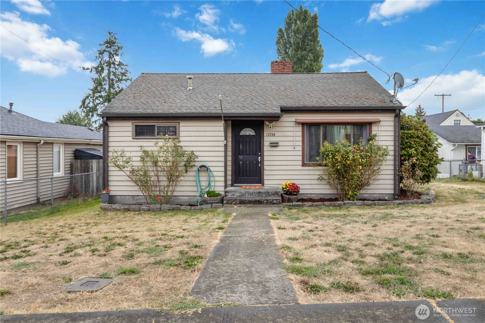 13794 34th Avenue S, Tukwila, WA 98168