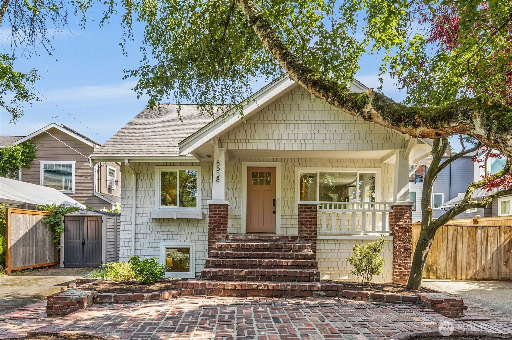 8538 13th Avenue NW, Seattle, WA 98117