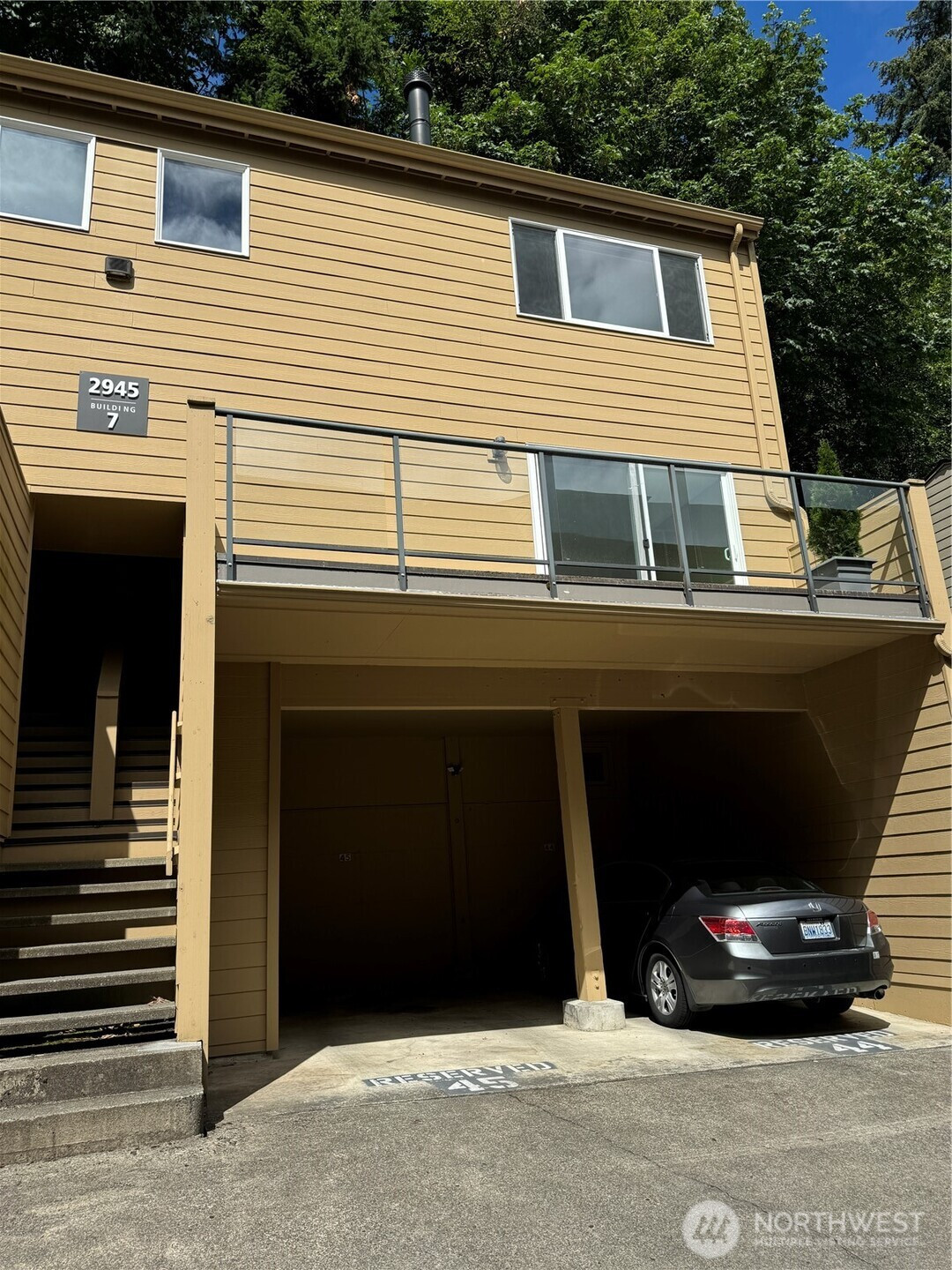 2945 76th Avenue SE, Mercer Island, WA 98040