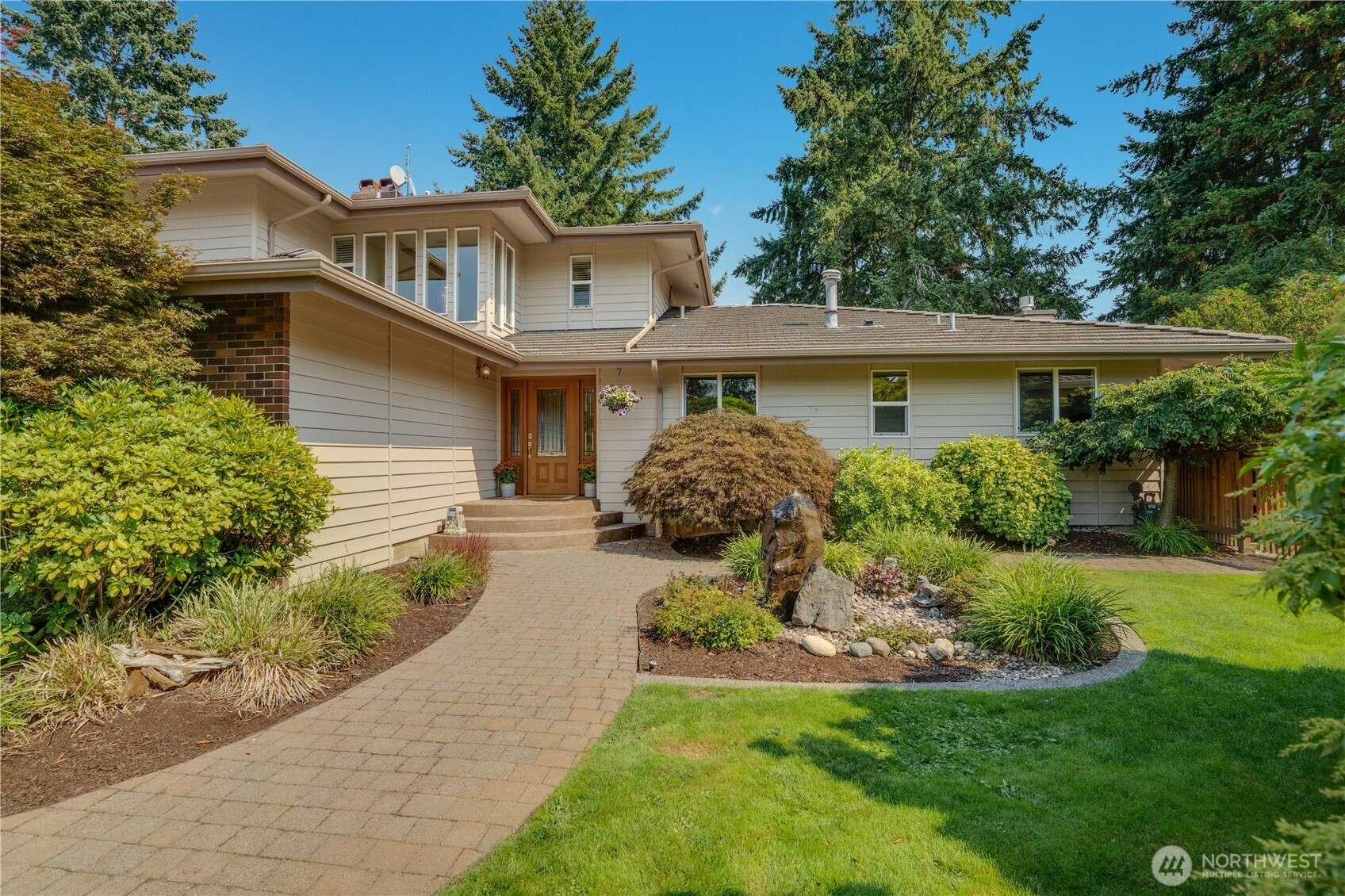 1340 Coral Drive, Fircrest, WA 98466