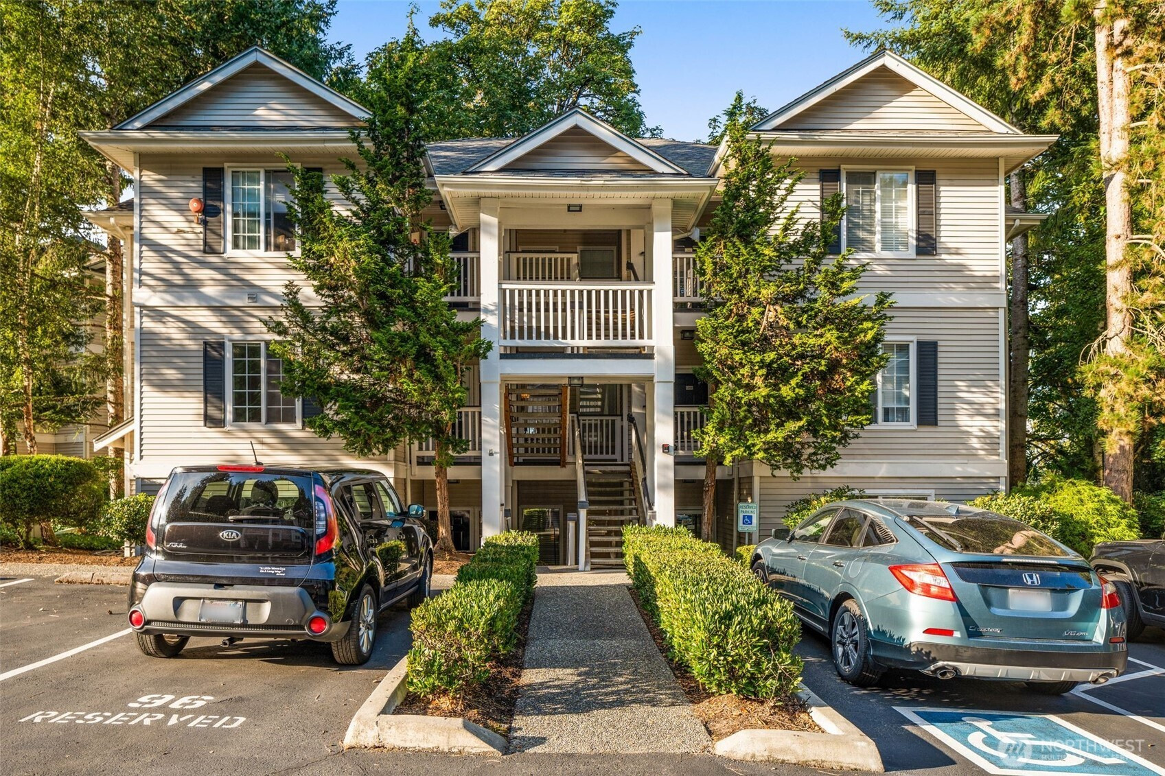12120 NE 172nd Place, Bothell, WA 98011