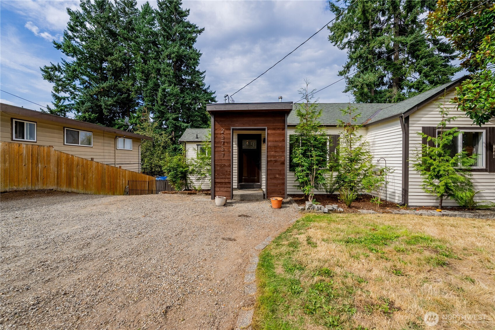 23737 100th Avenue SE, Kent, WA 98031