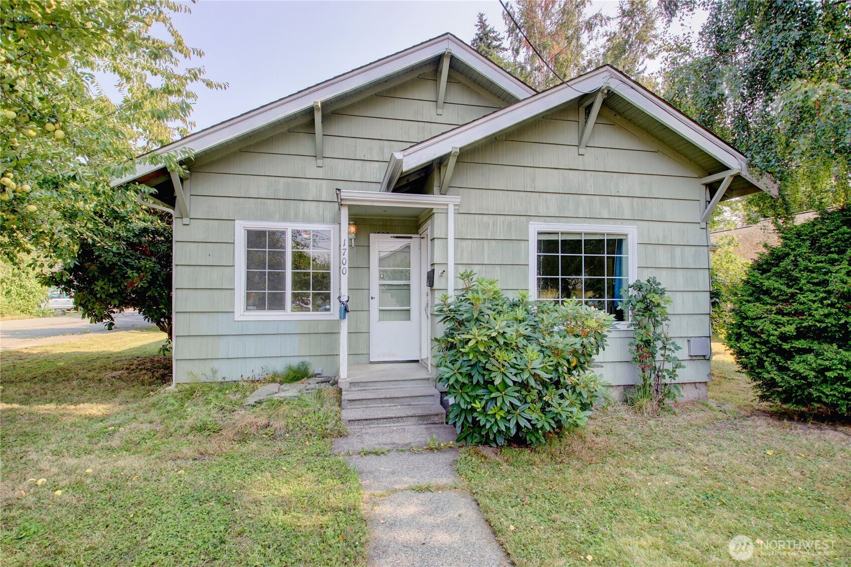 1700 S 6th Street, Mount Vernon, WA 98273