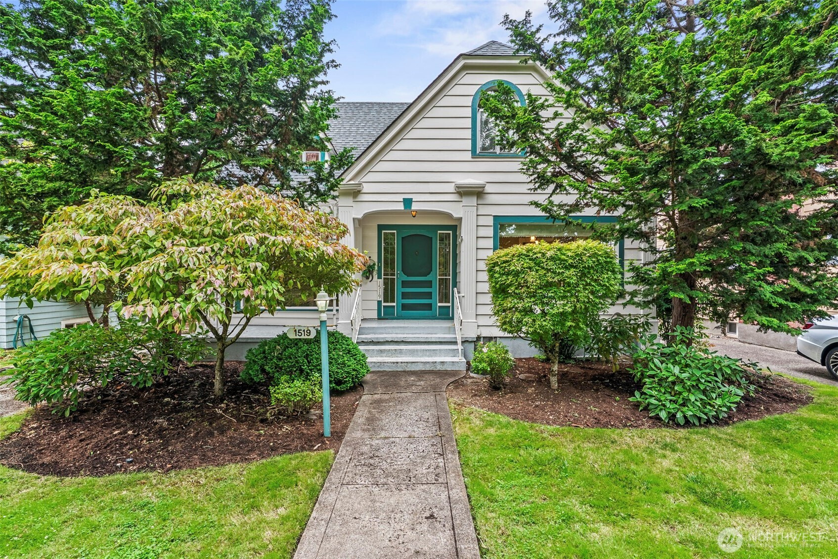 1519 21st Avenue, Longview, WA 98632