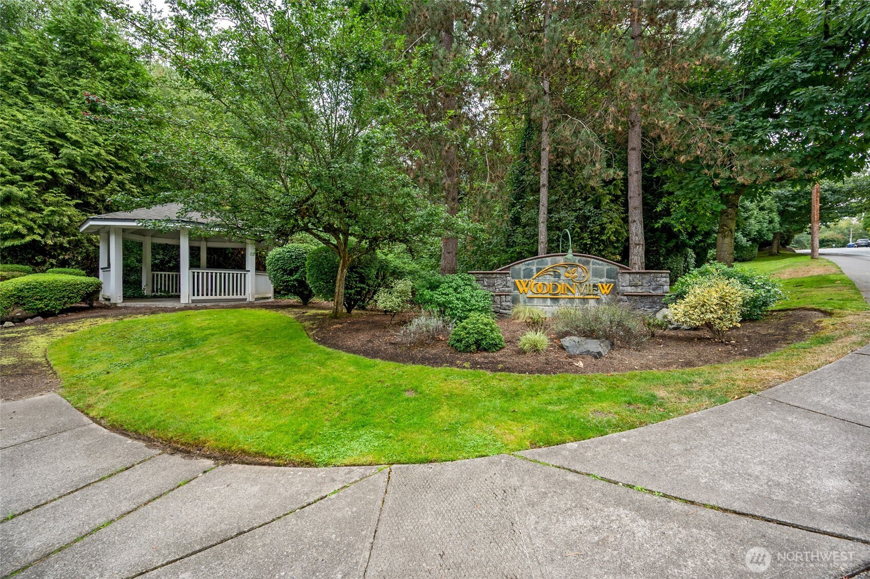 17204 123rd Place NE, Bothell, WA 98011