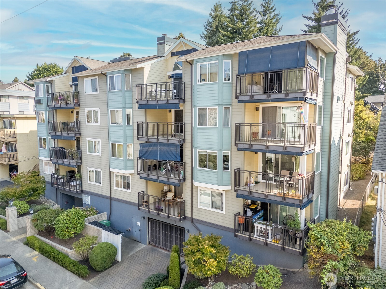 8720 Phinney Avenue N, Seattle, WA 98103