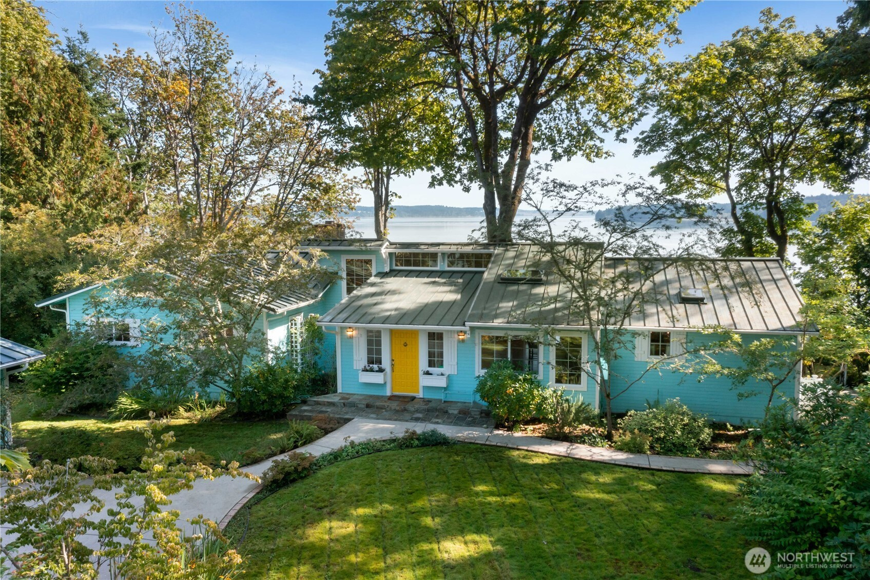 1403 S Head Avenue SW, Lakebay, WA 98349