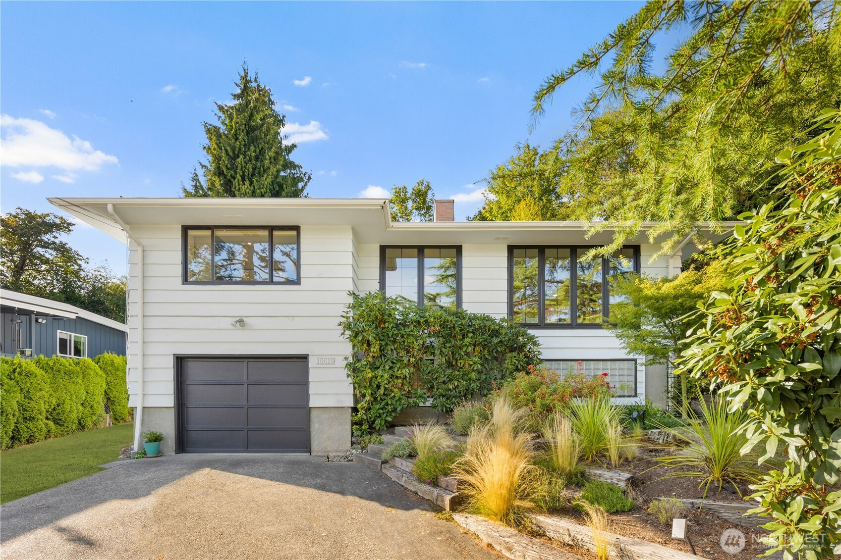 16619 Sylvester Road SW, Burien, WA 98166