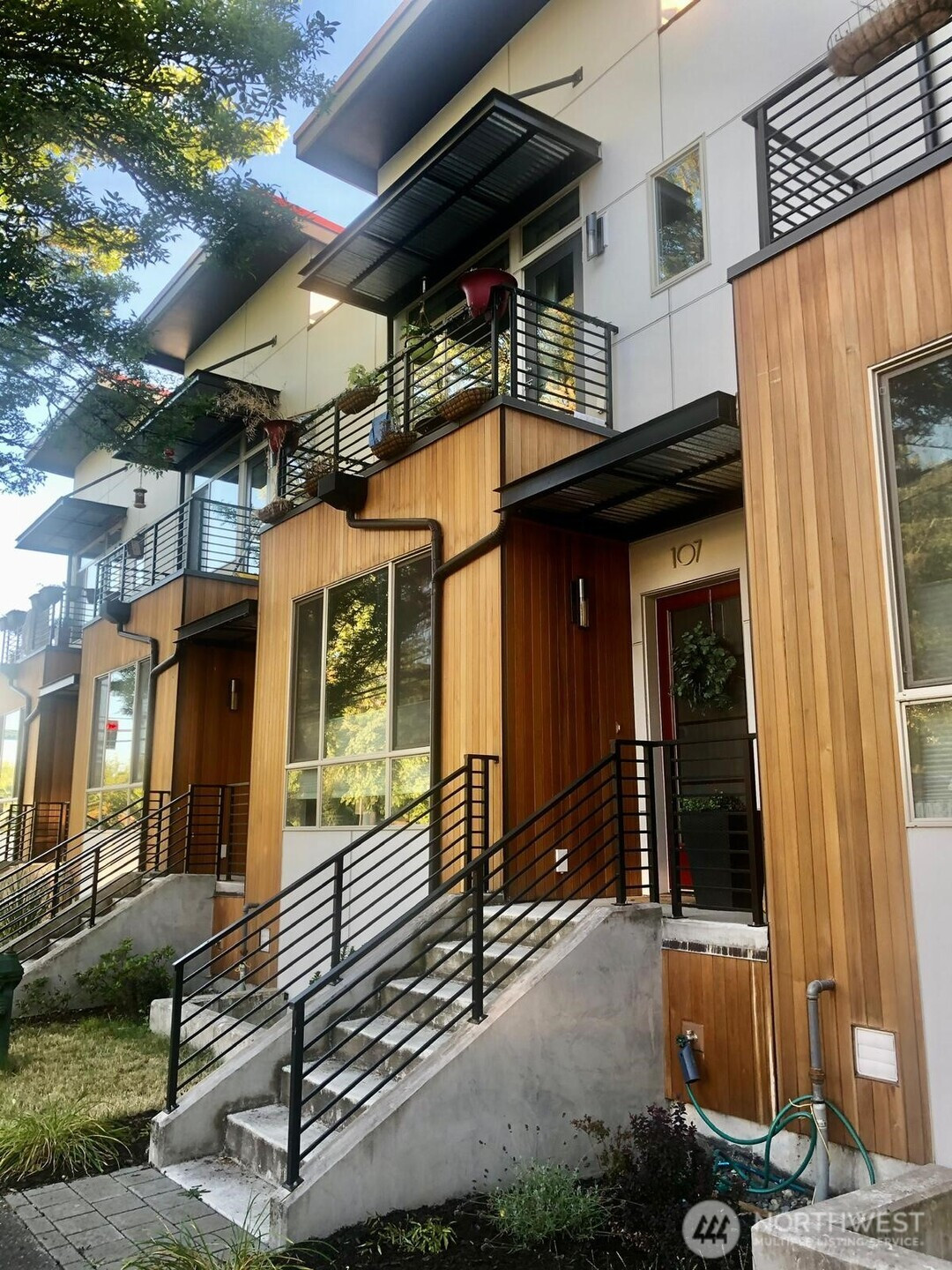 107 Martin Luther King Jr Way, Seattle, WA 98122