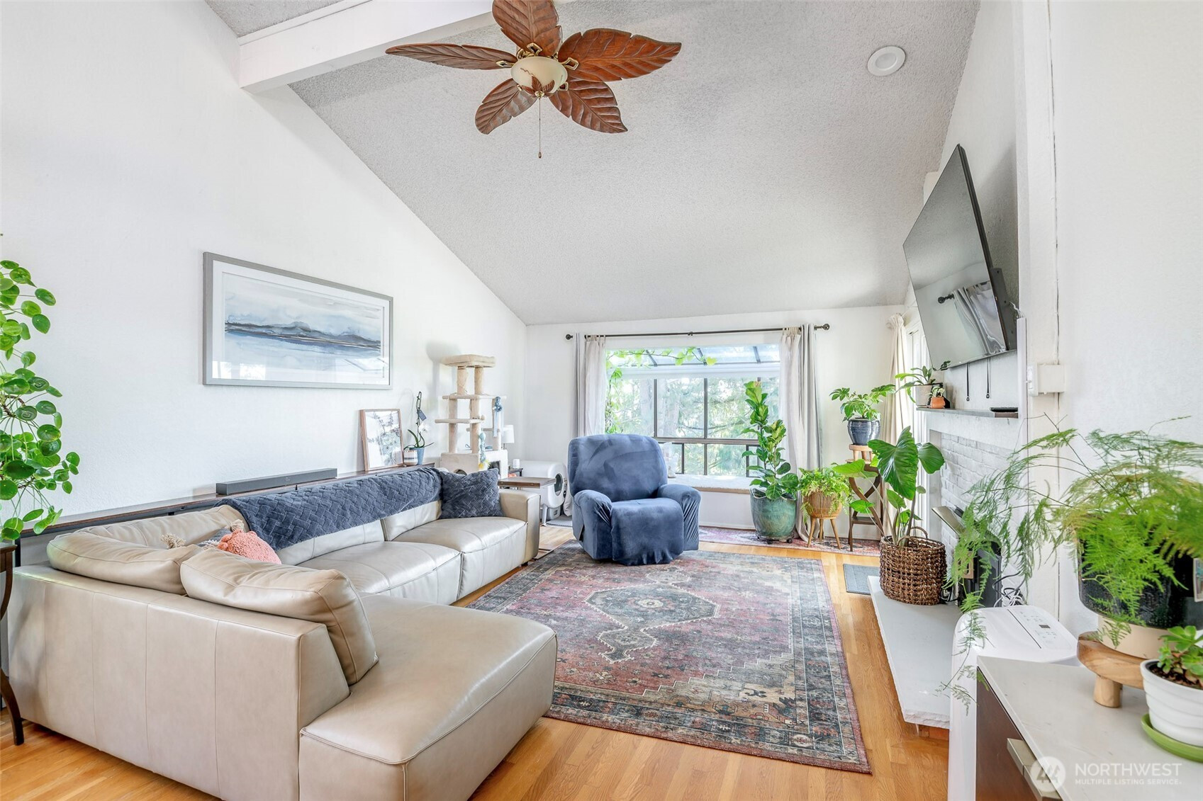 15266 Sunwood Boulevard, Tukwila, WA 98188