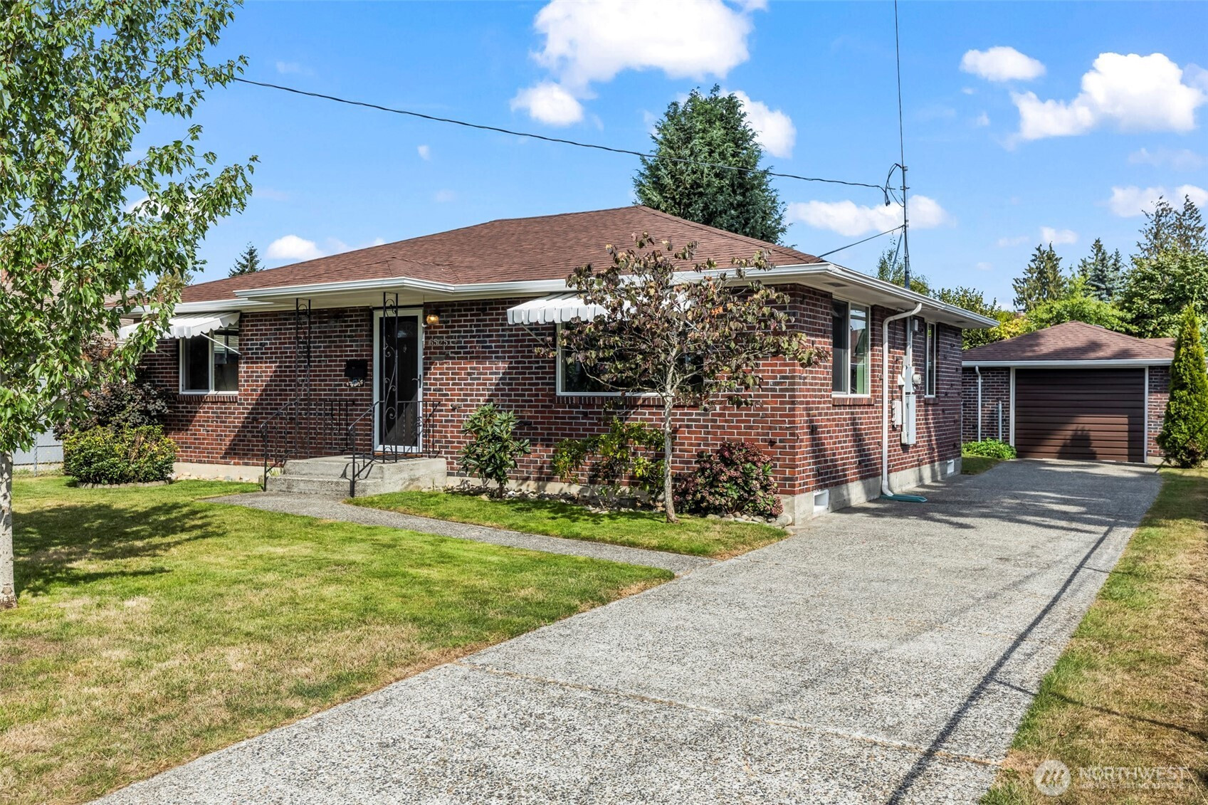 6525 S J Street, Tacoma, WA 98408