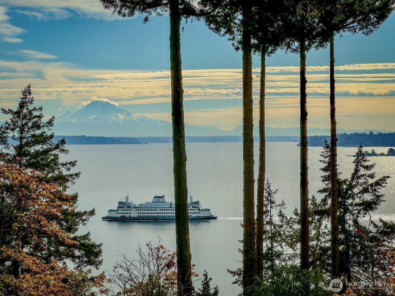 11121 NE Brownell Lane, Bainbridge Island, WA 98110