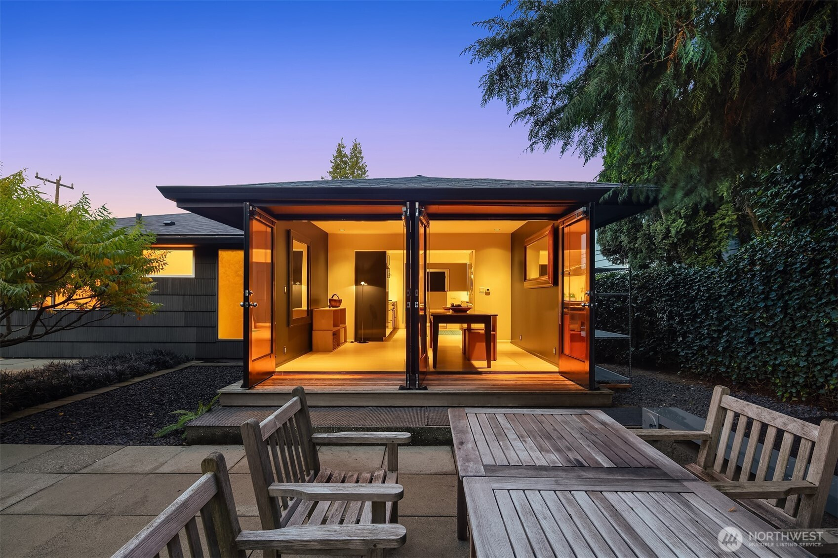 1207 26th Avenue E, Seattle, WA 98112