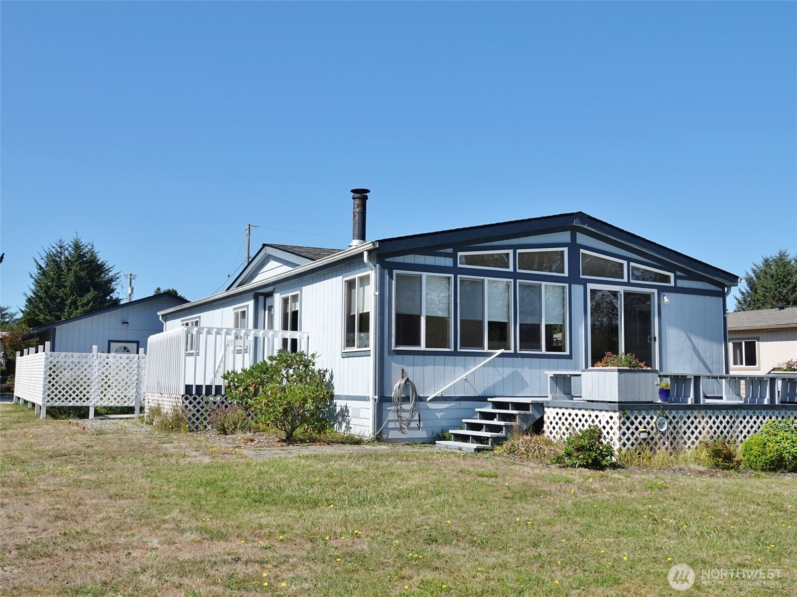708 Cardinal Avenue NE, Ocean Shores, WA 98569