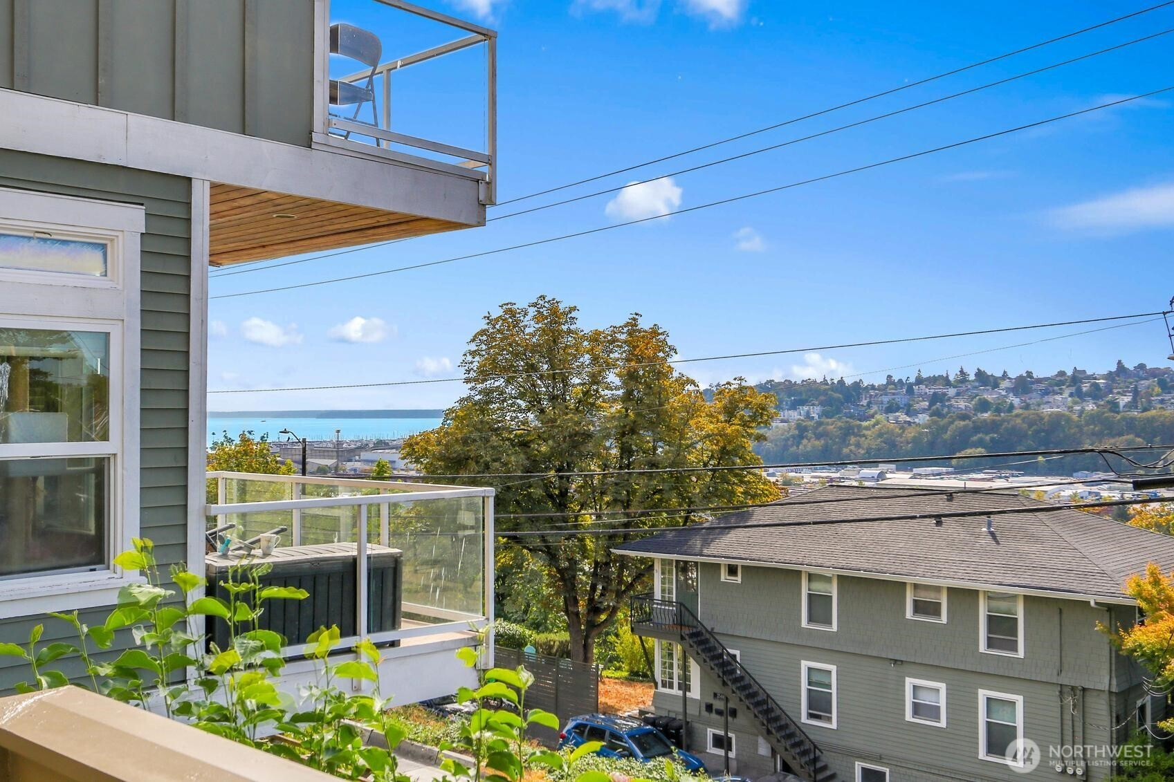 2552 14th Avenue W, Seattle, WA 98119