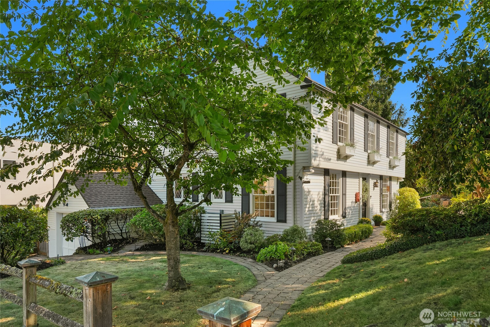 4827 NE 43rd Street, Seattle, WA 98105
