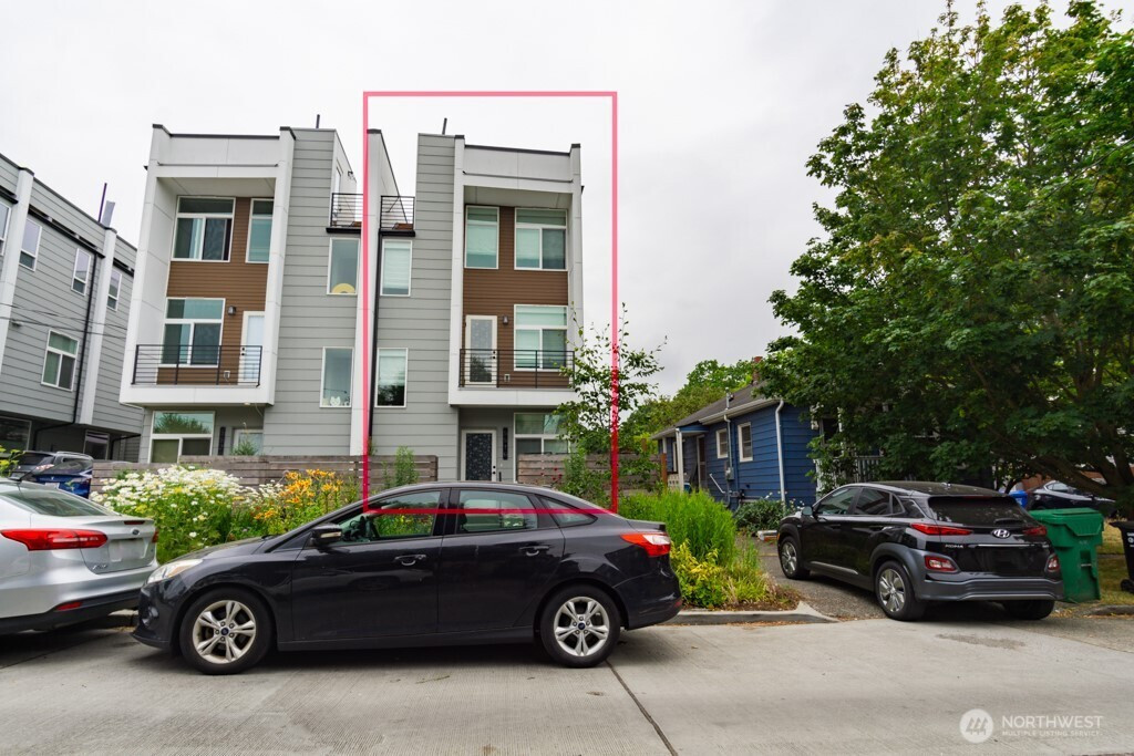 5516 11th Avenue NW, Seattle, WA 98107