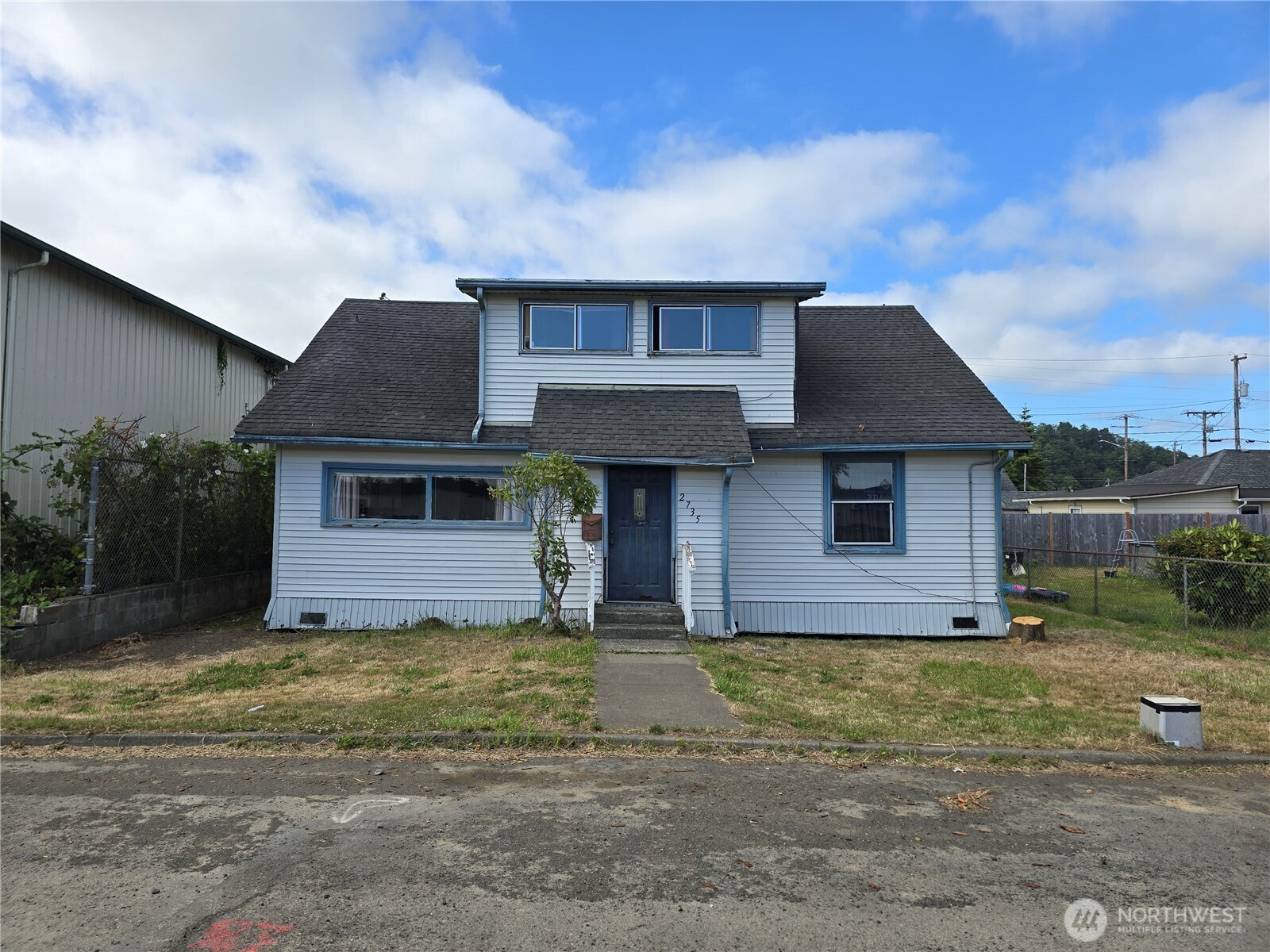 2735 Bay Avenue, Hoquiam, WA 98550