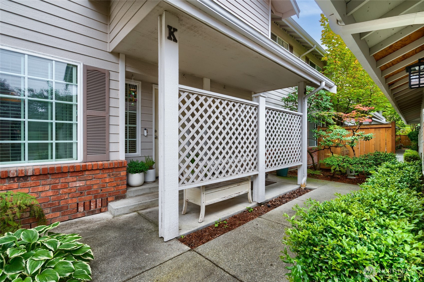 19620 80th Avenue W, Edmonds, WA 98026