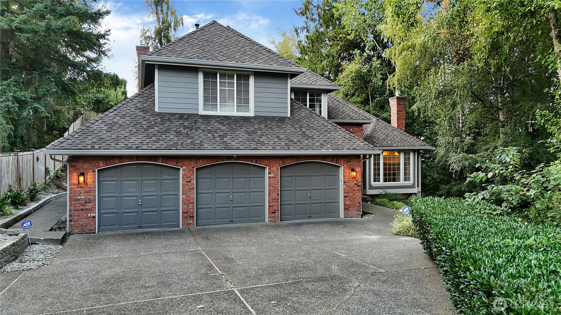 1810 Brookmonte Drive SE, Puyallup, WA 98372