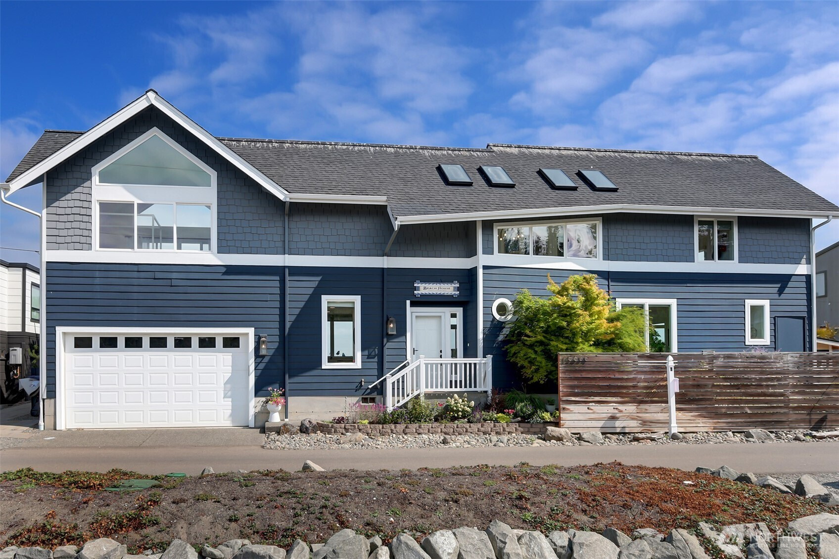15638 Point Monroe Drive NE, Bainbridge Island, WA 98110