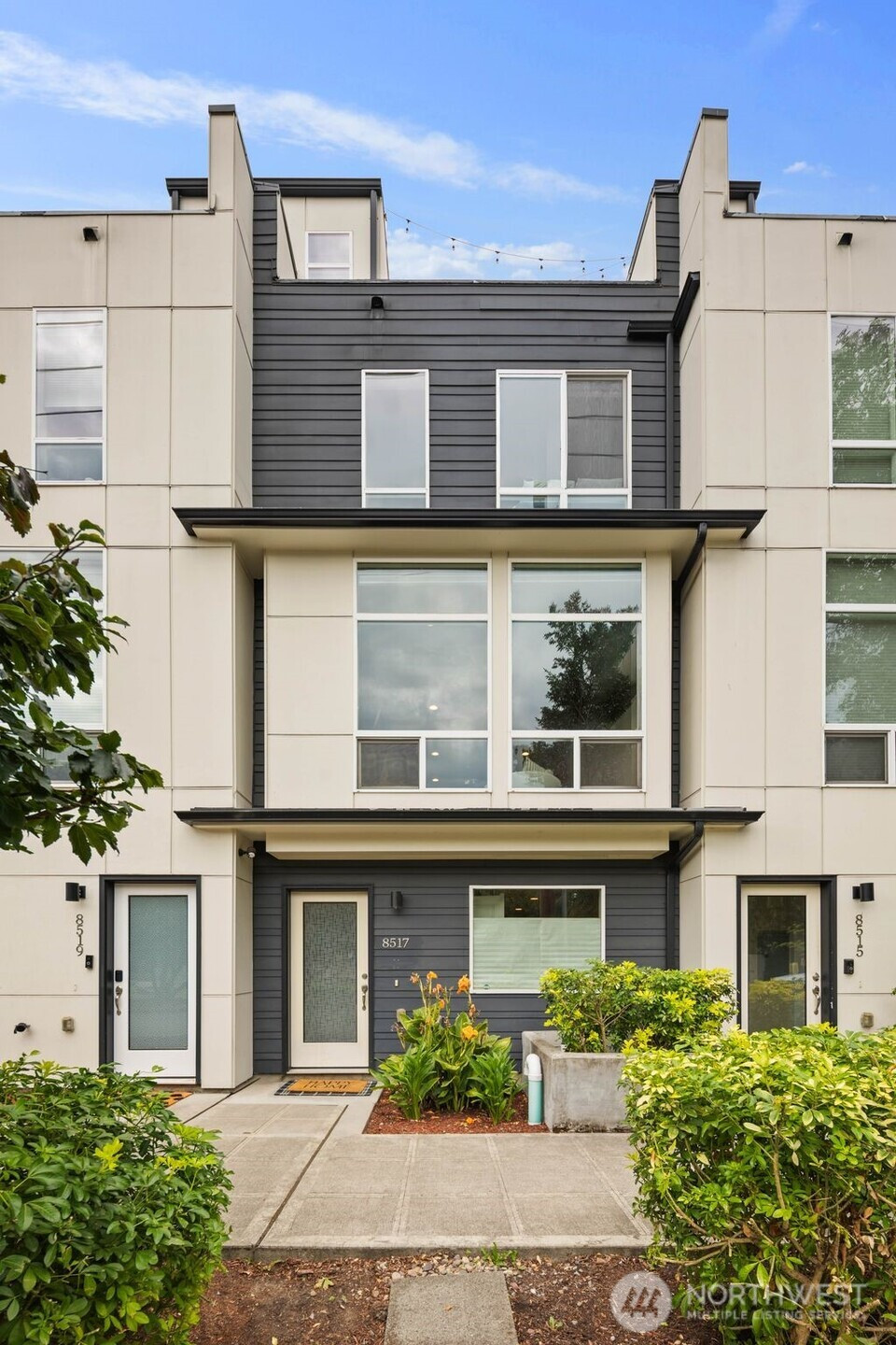 8517 7th Avenue S, Seattle, WA 98108